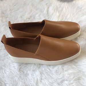 Vince Saxon Slip on sneaker New Without Tags